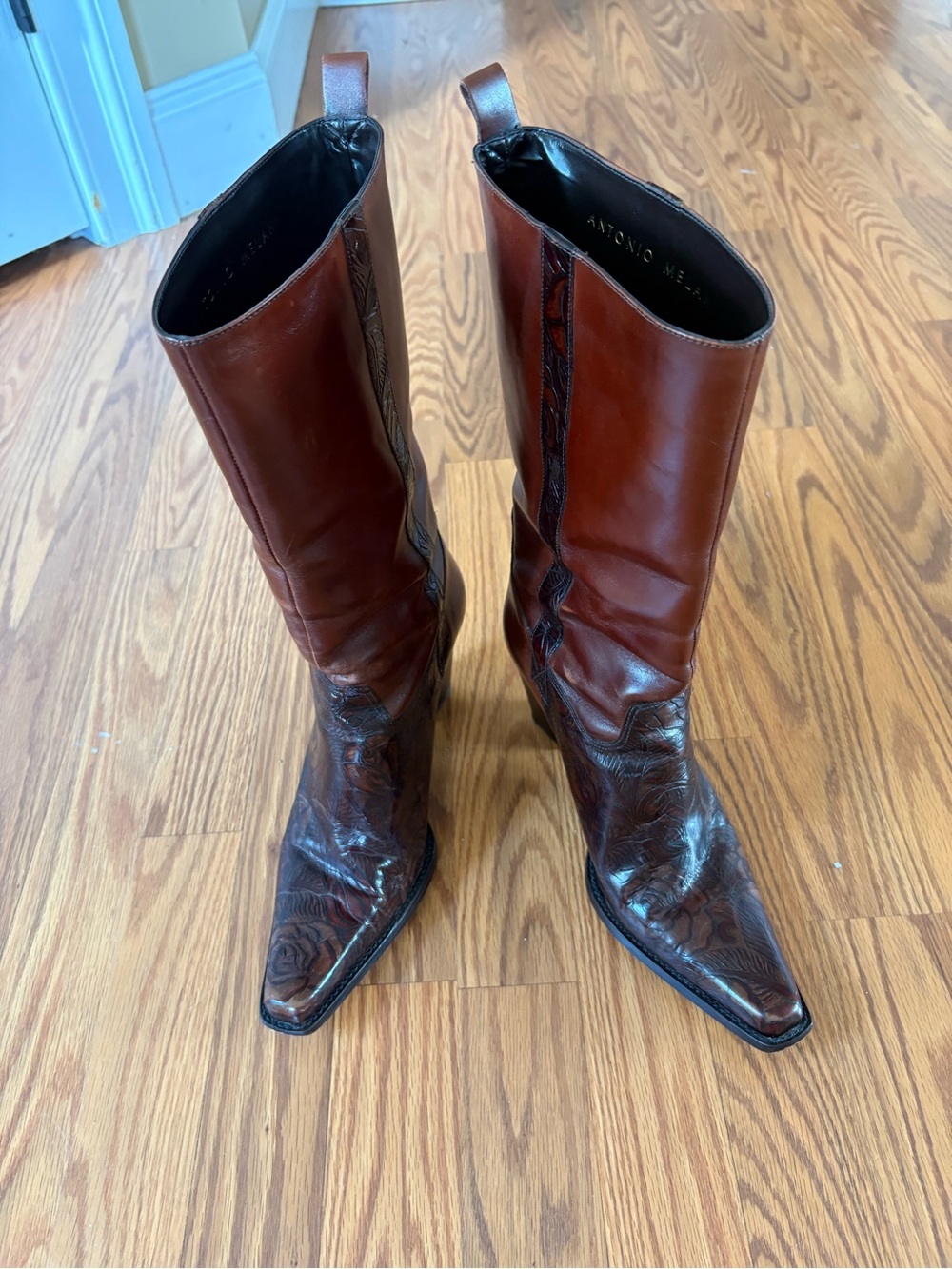 Antonio Melani Brown Embossed Leather Western Boots Women’s Size 9M Vintage